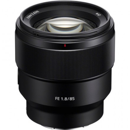 Объектив Sony FE 85mm f/1.8